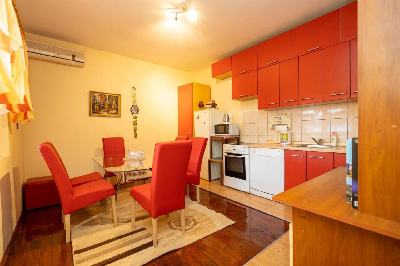 Apartman Jozic Книн Екстер'єр фото