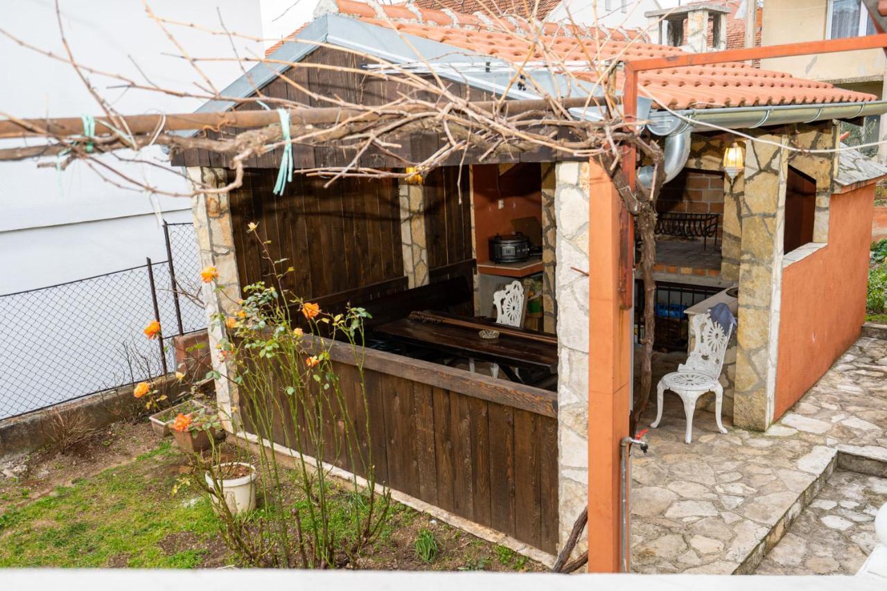 Apartman Jozic Книн Екстер'єр фото