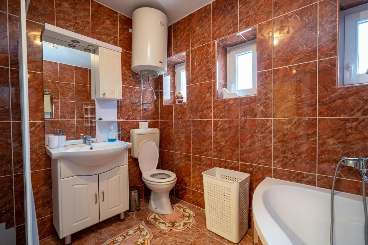 Apartman Jozic Книн Екстер'єр фото